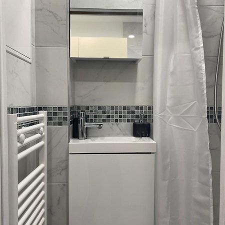 Agiahouse - Aubervilliers Apartment ภายนอก รูปภาพ