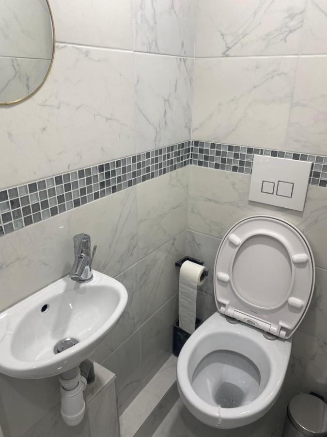 Agiahouse - Aubervilliers Apartment ภายนอก รูปภาพ